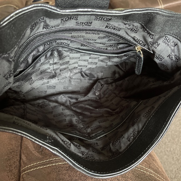 Michael Kors shoulder purse - Picture 5 of 5